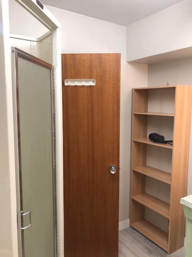 Cozy Guest Home Close To Downtown Vancouver Sights & Subway Station Bagian luar foto